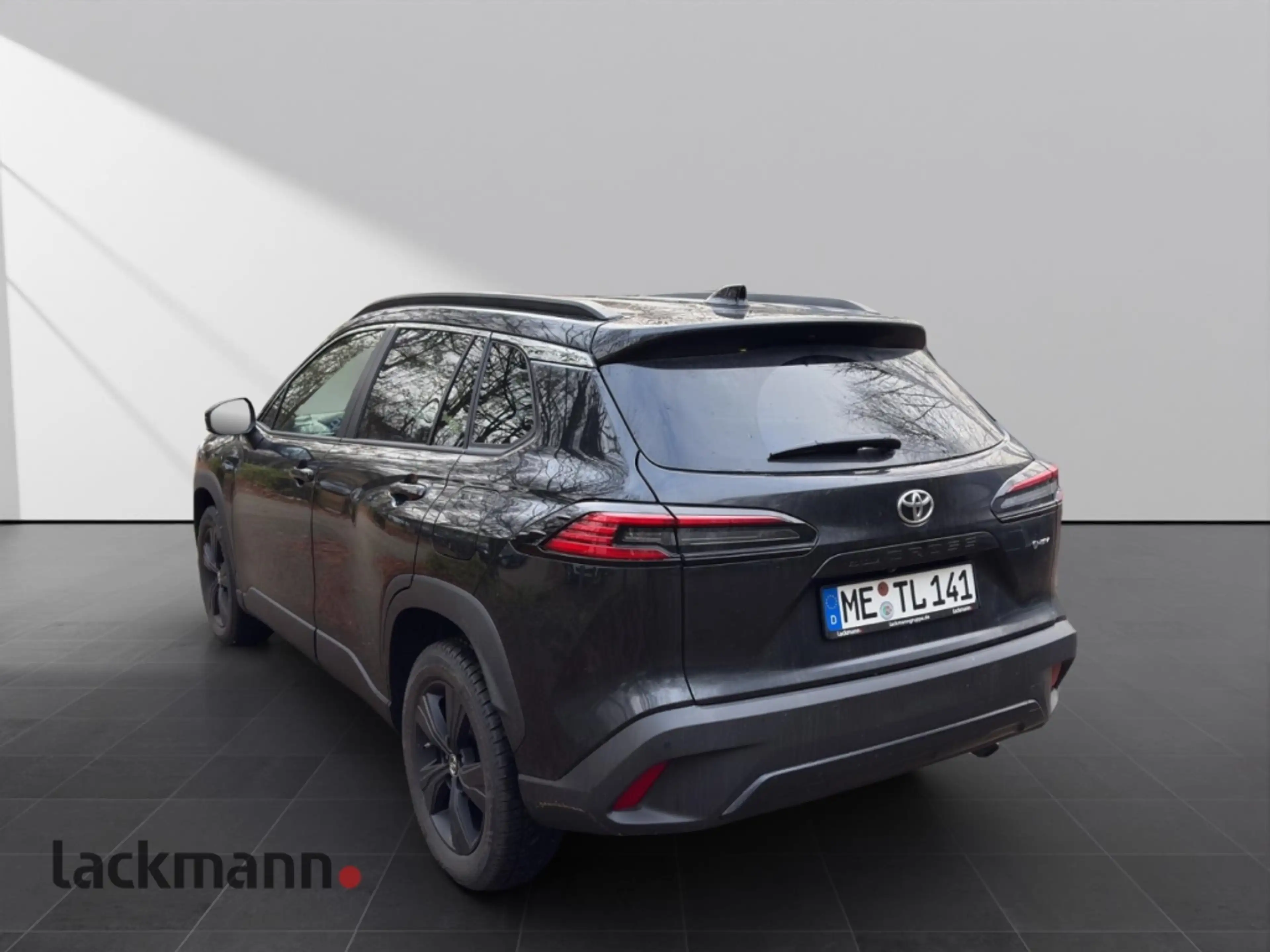 Toyota Corolla Cross Hybrid FWD 2,0 l Hybrid, SUV, Teamplayer — photo 5