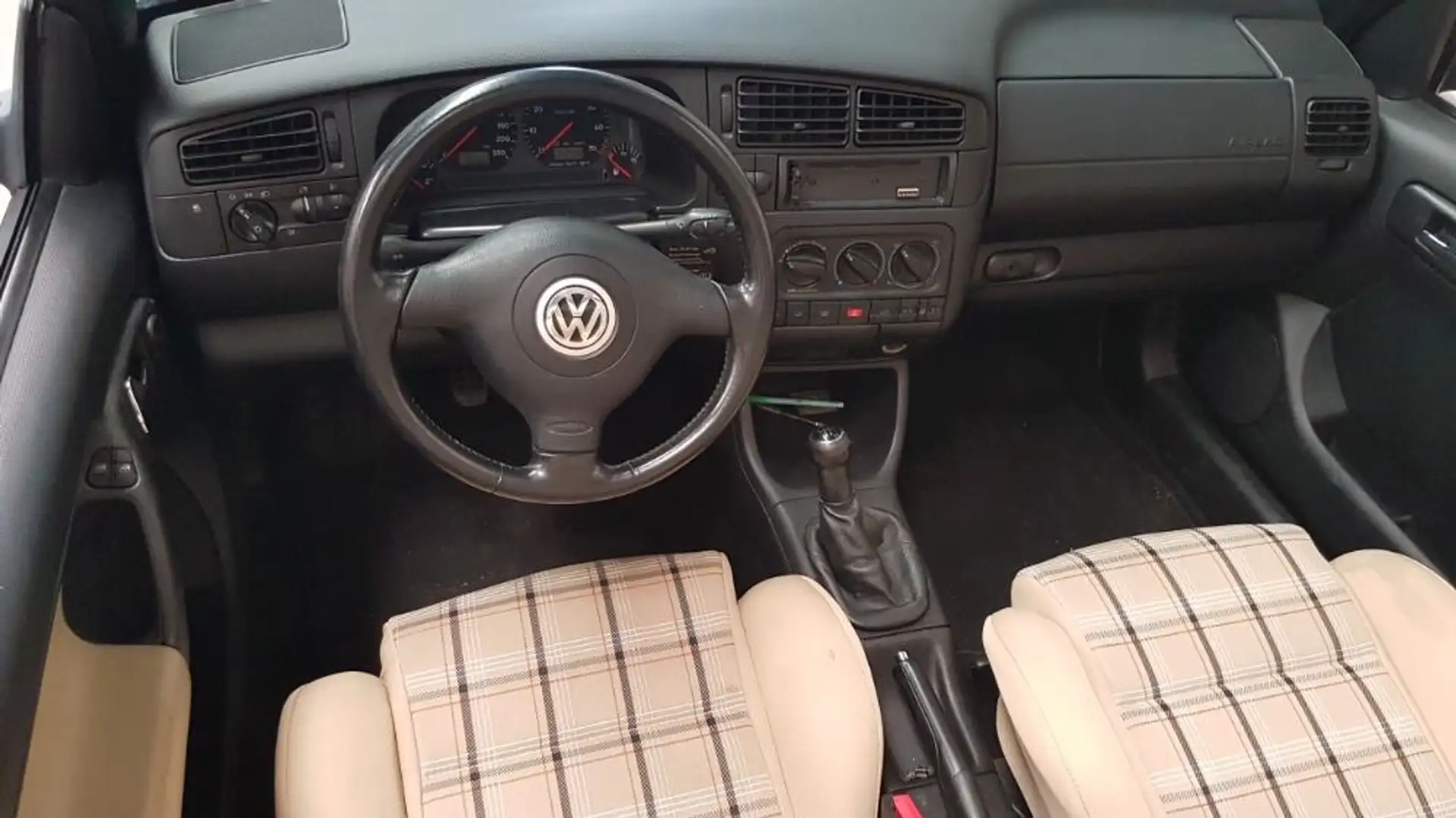 Volkswagen Golf Cabrio 1.6 Highline Verde - 2