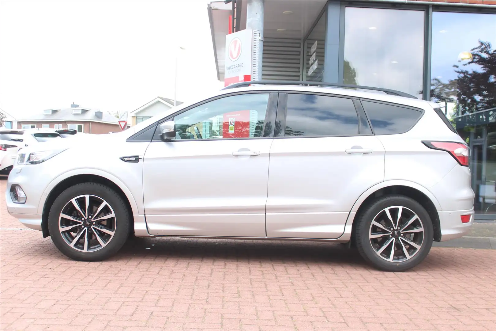 Ford Kuga 1.5 EcoBoost *ST Line* | Trekhaak | Carplay | Came Grijs - 2
