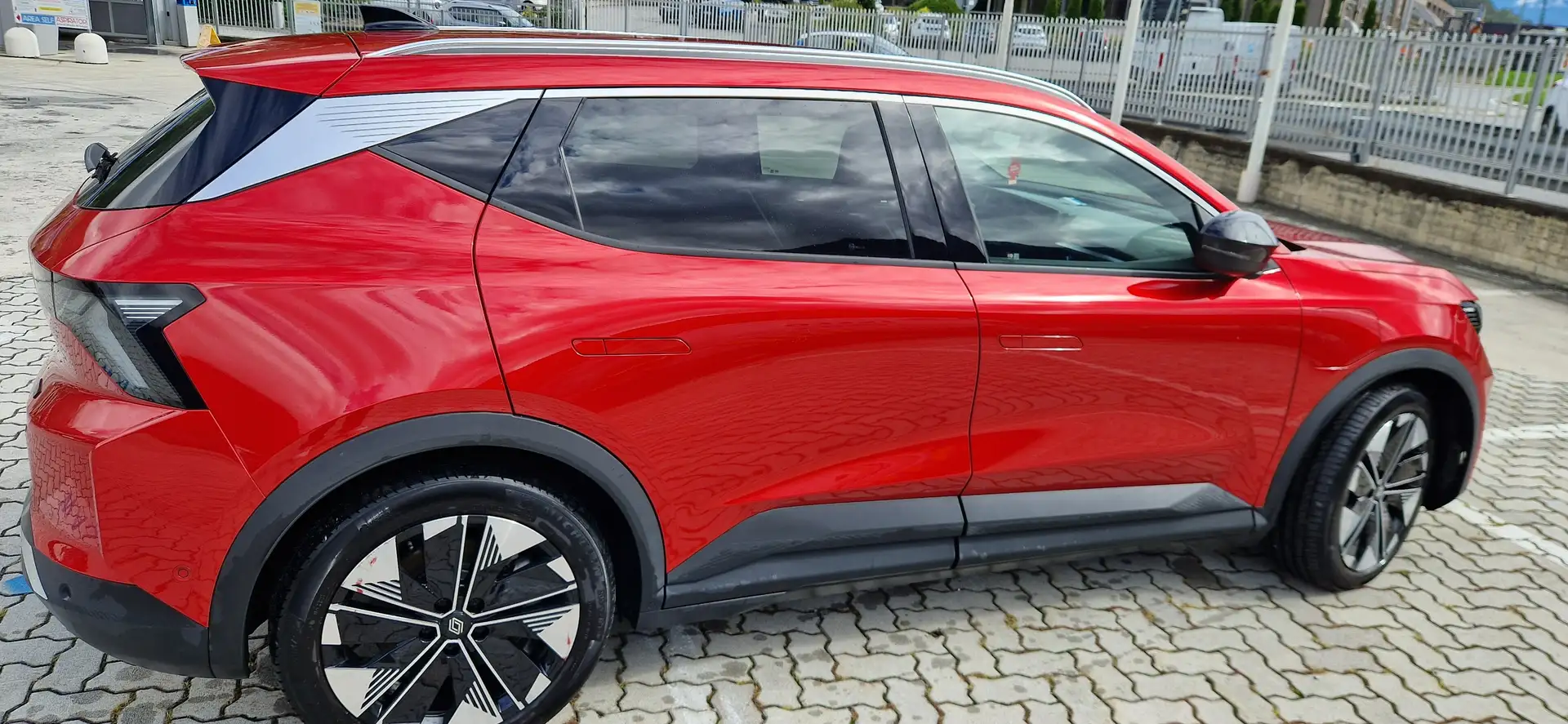 Renault Scenic Scenic V E-Tech E-Tech Techno comfort range 170 cv Roşu - 2