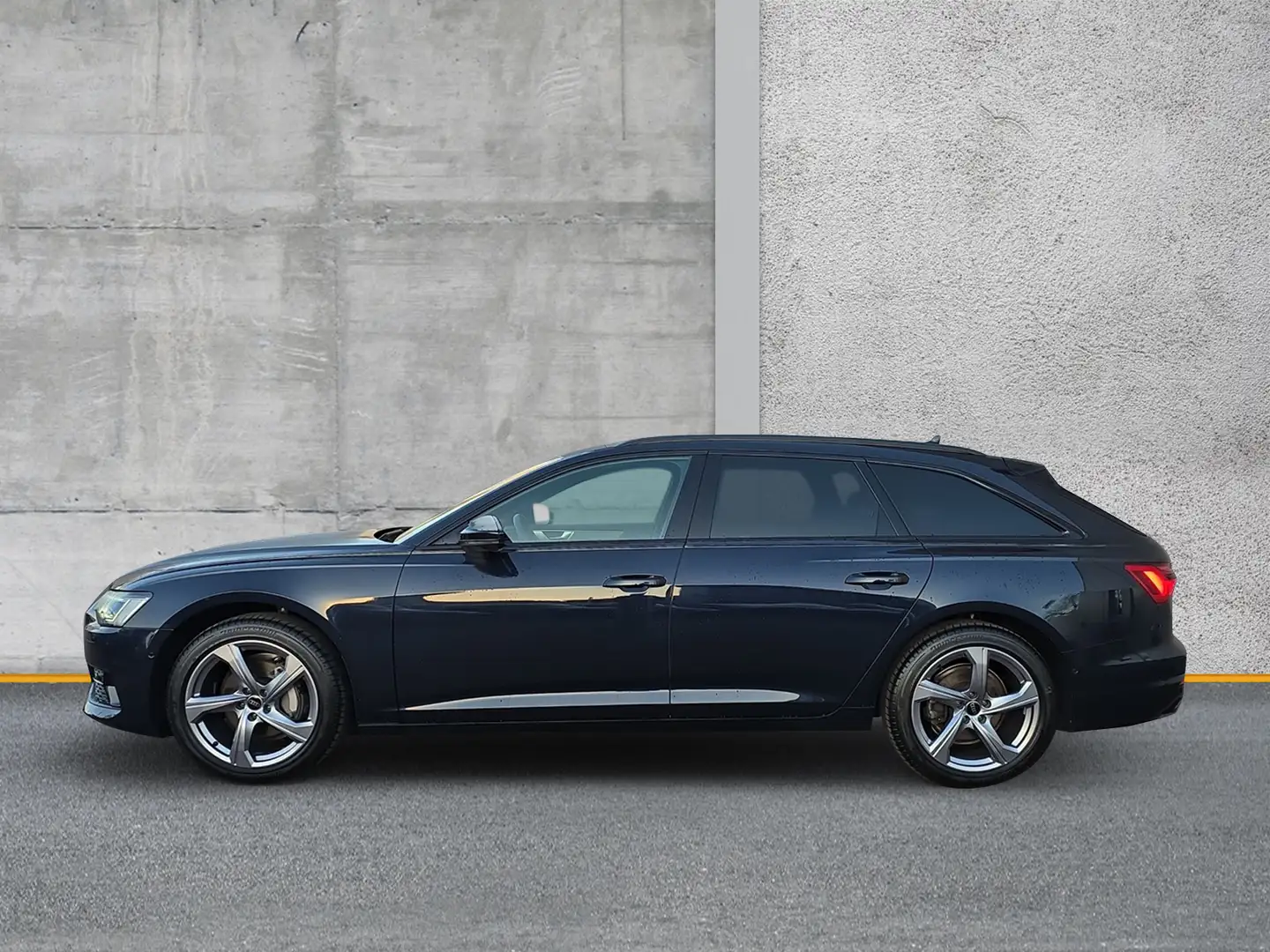 Audi A6 Avant 35 TDI advanced MATRIX LEDER PANO AHK Blauw - 2