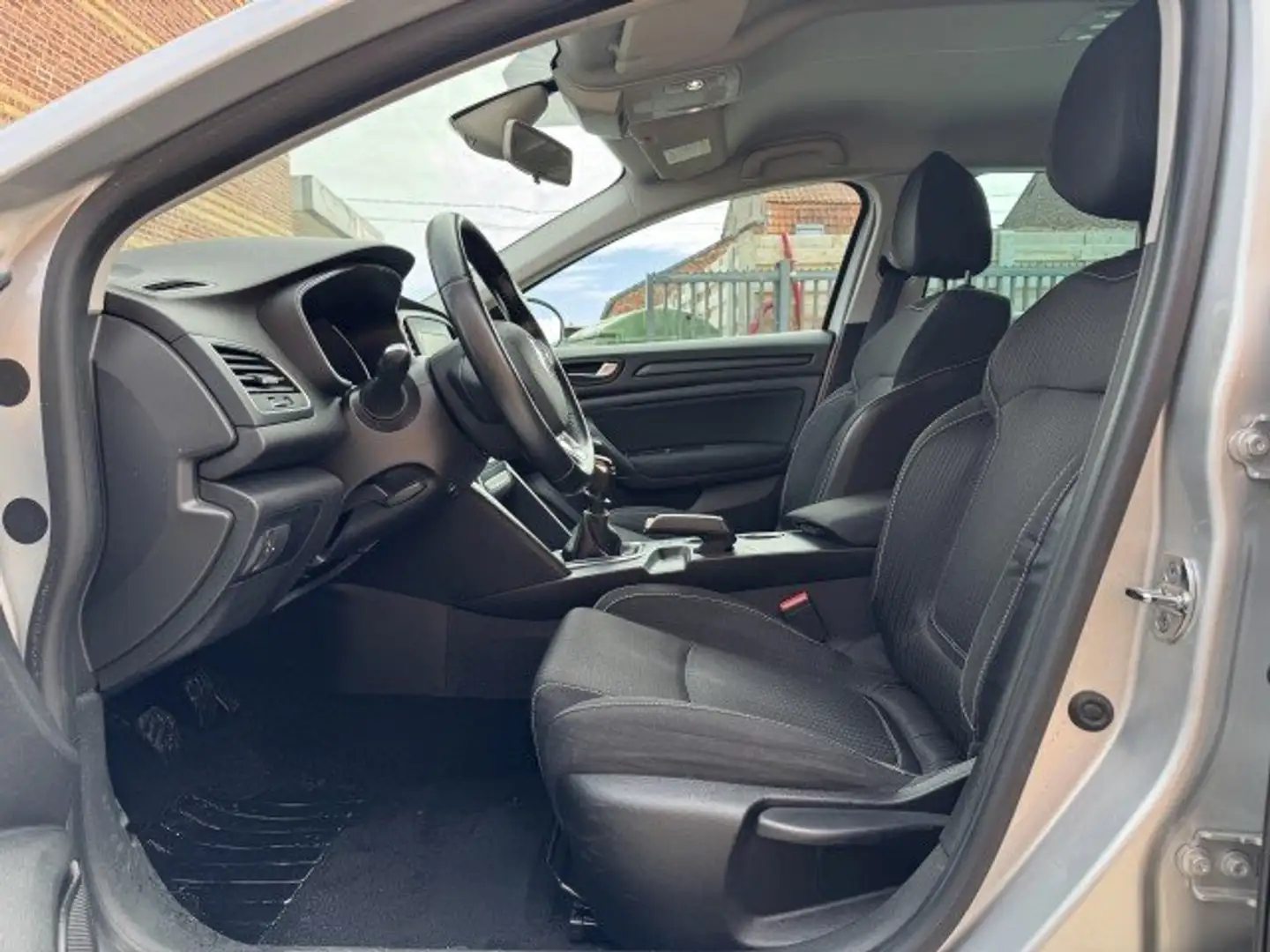 Renault Megane Renault Megane 1.2Tce "85 000km" Navi/cruise/pdc Zilver - 2