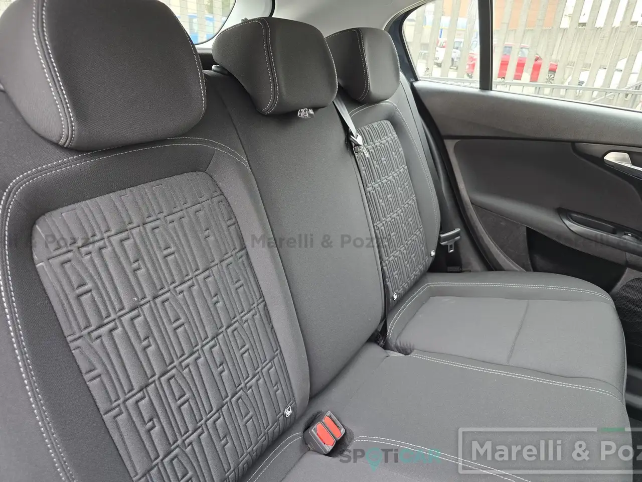 Fiat Tipo 1.5 Hybrid DCT 5 porte Cross 12