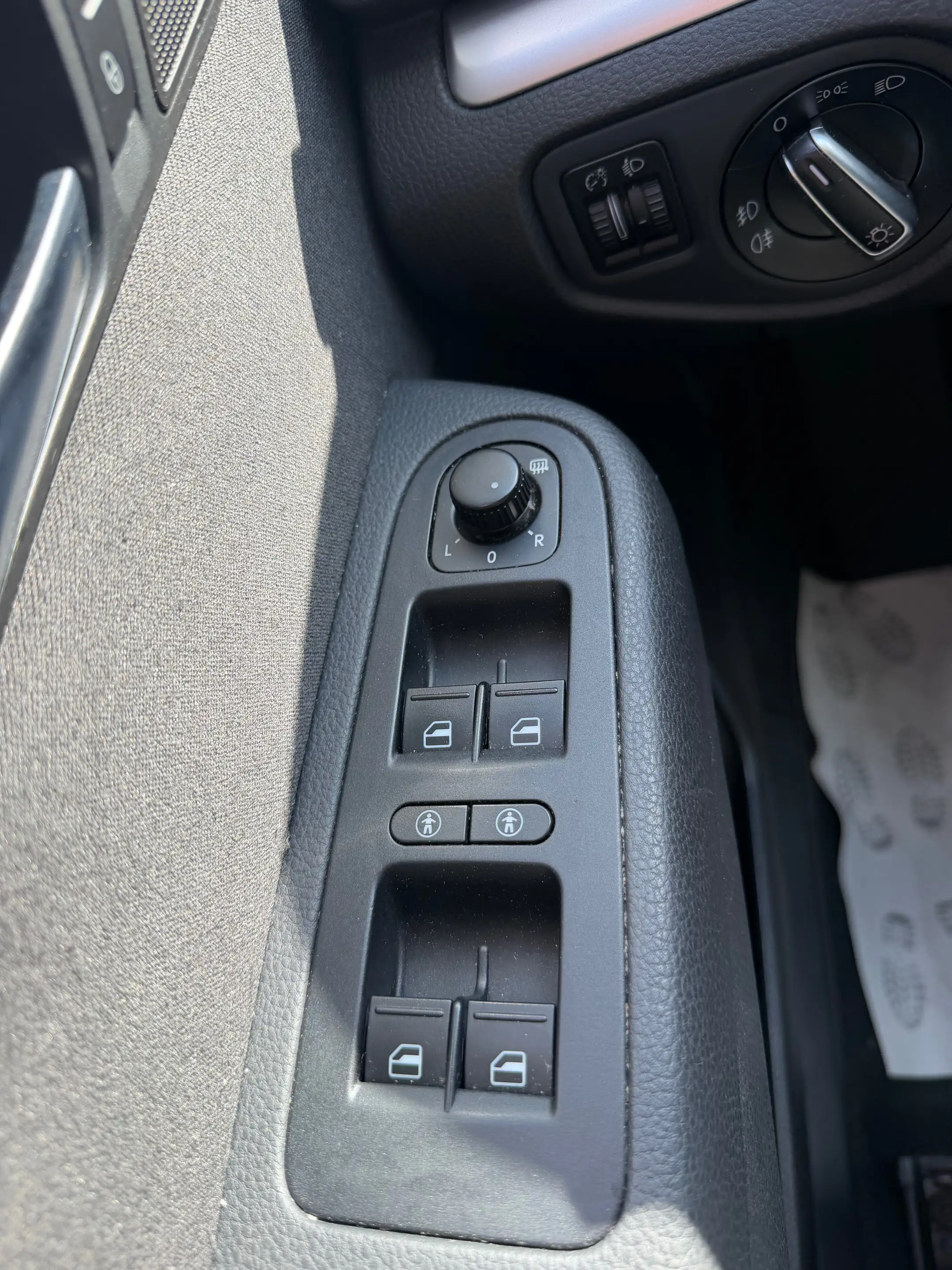 Volkswagen Sharan Sharan 1.4 TSI Comfortline BMT — photo 13