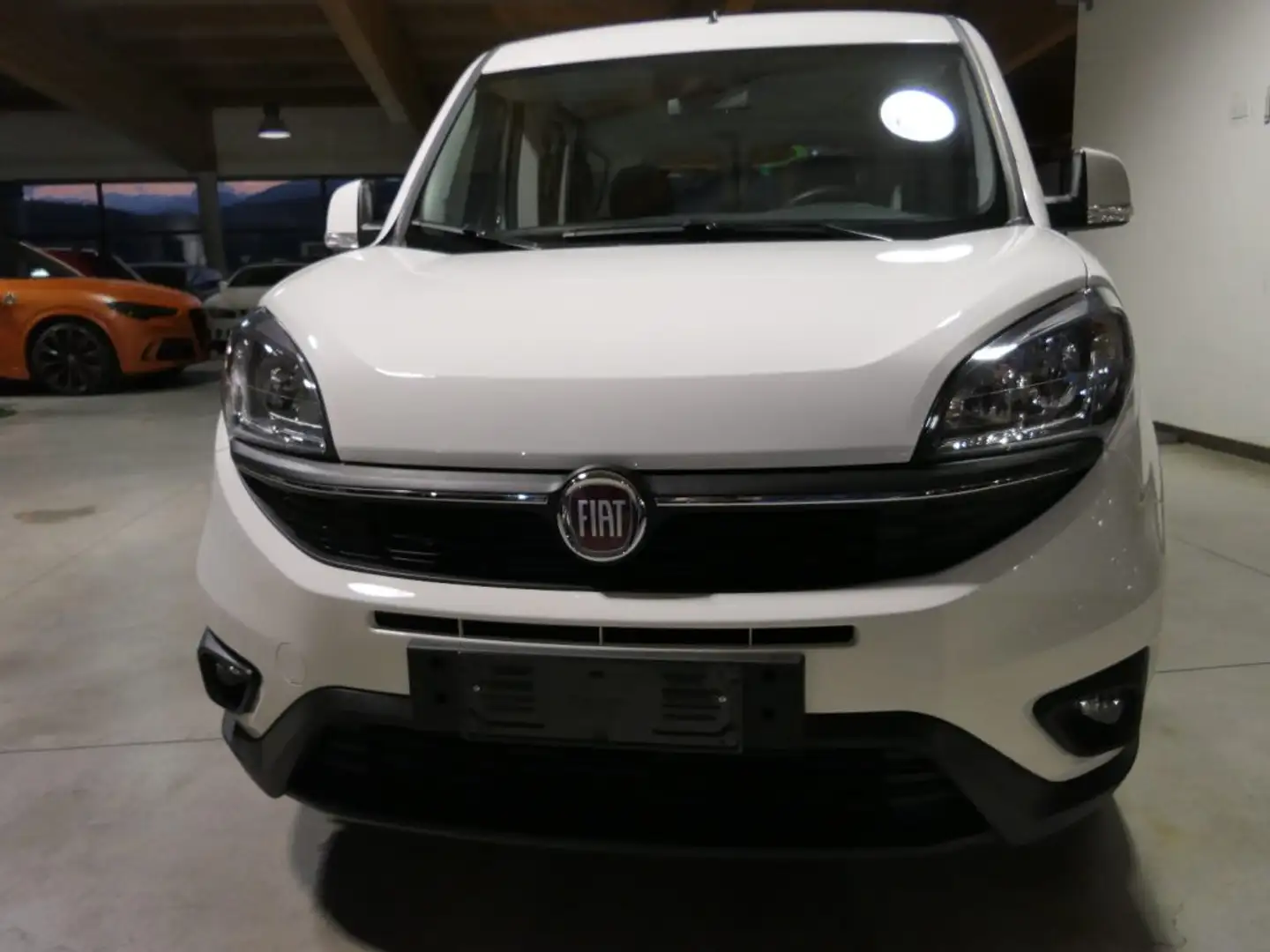 Fiat Doblo Doblò 1.6 MJT 105CV S&S Lounge Maxi Alb - 1