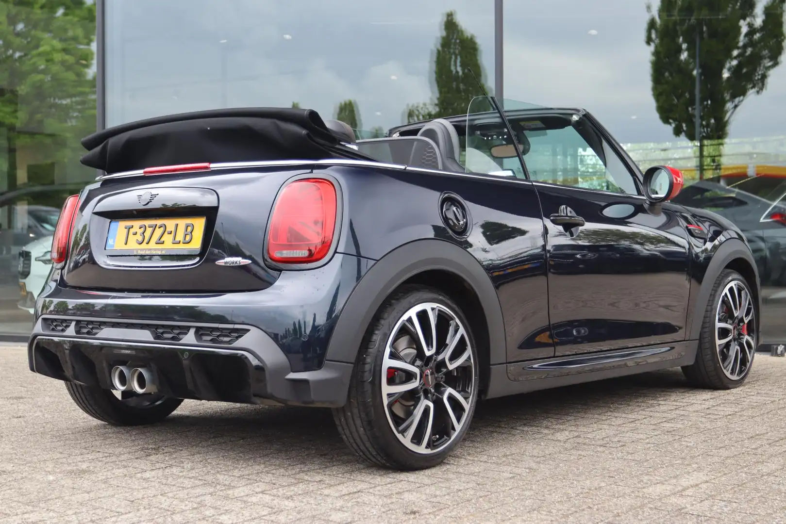MINI John Cooper Works Cabrio 2.0 JCW PACK 231PK AUT. | LED | ACC | CAMERA | LED Modrá - 2