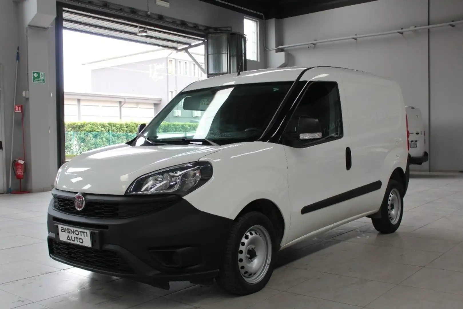 Fiat Doblo Doblò 1.6 MJT 105CV PC-TN Cargo Lamierato Wit - 1