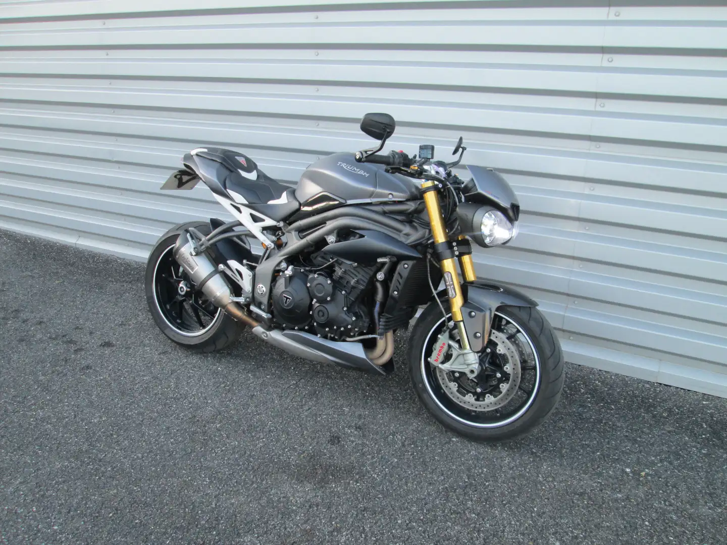 Triumph Speed Triple 1050 Grijs - 1