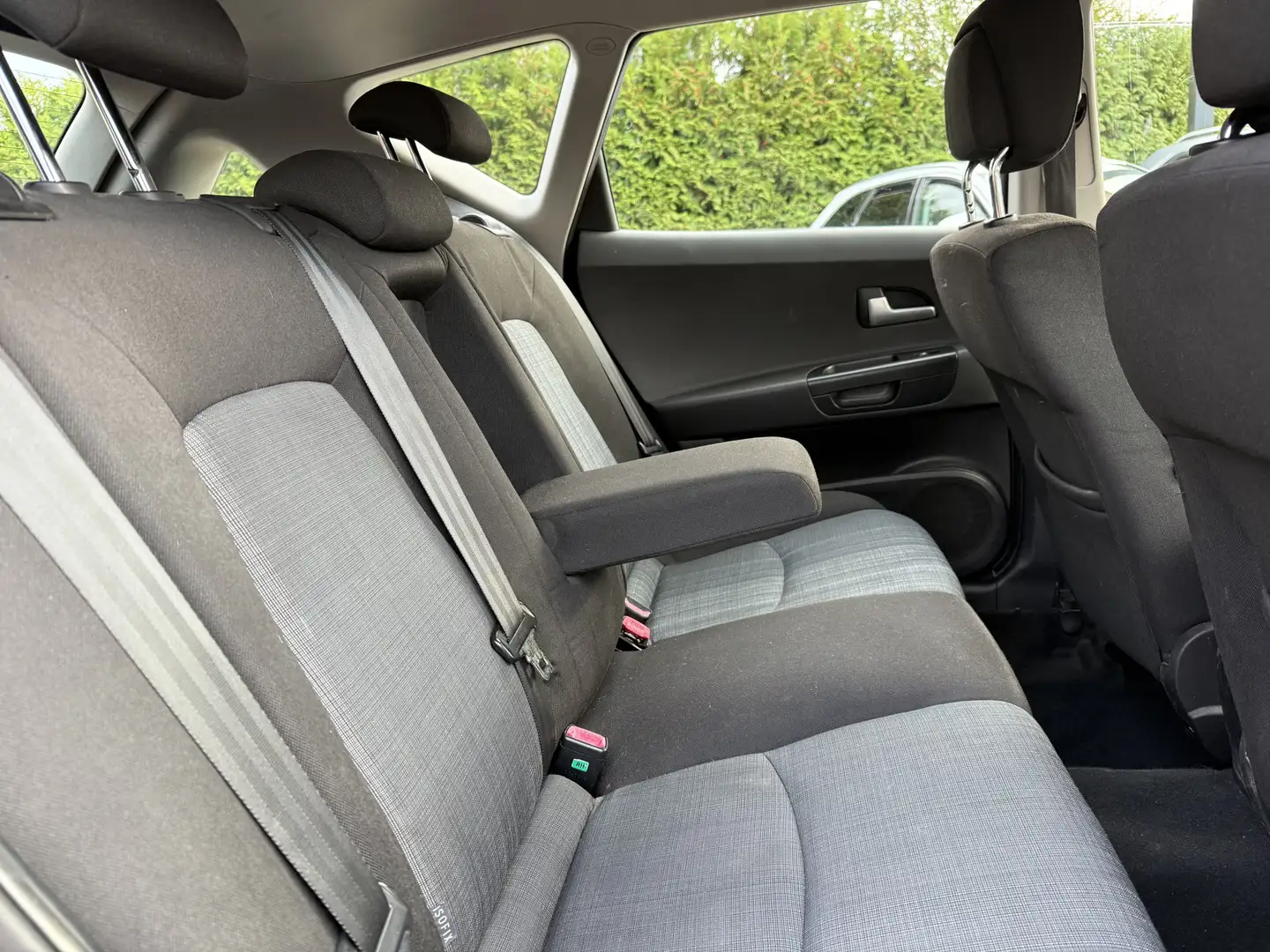 Kia Ceed / cee'd Sporty Wagon 1.6 X-ecutive, Clima | Trekhaak Zwart - 2