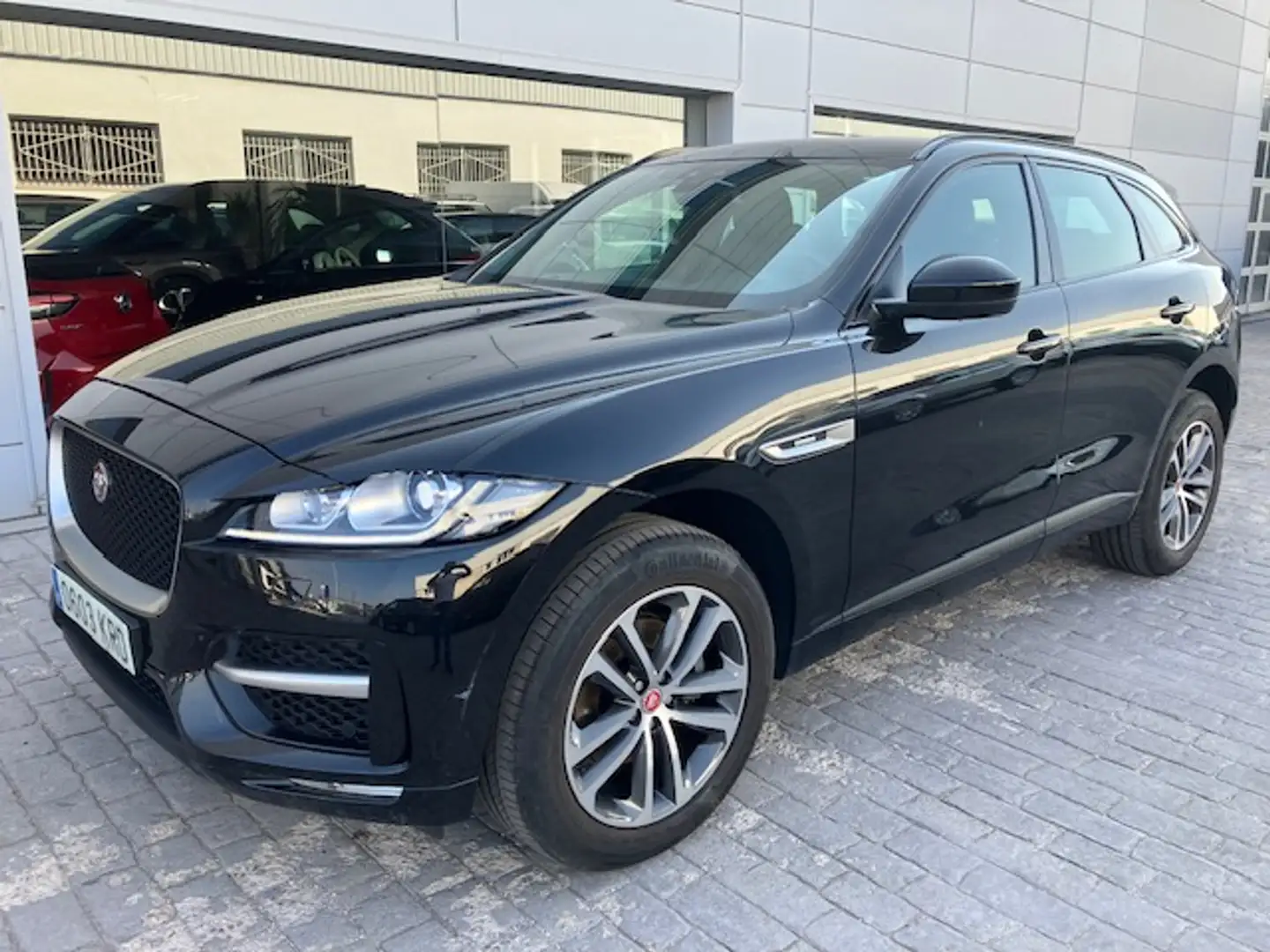 Jaguar F-Pace 2.0i4D R-Sport Aut. AWD 240 Negro - 2
