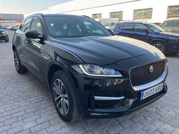 2.0i4D R-Sport Aut. AWD 240