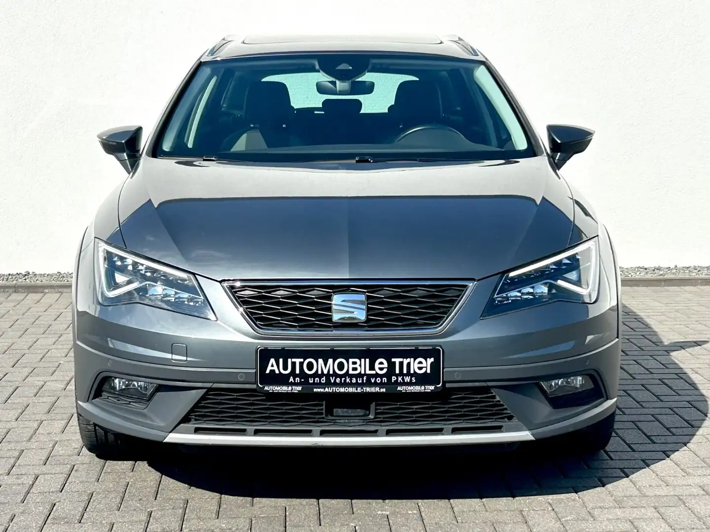 SEAT Leon ST X-Perience 2.0 TSI DSG 4Drive /1.HAND/ Gris - 2