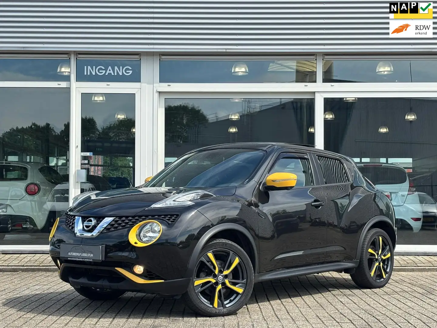 Nissan Juke 1.6 DIG-T Sport / Automaat / 360 ca / Pano / Navi. Zwart - 1