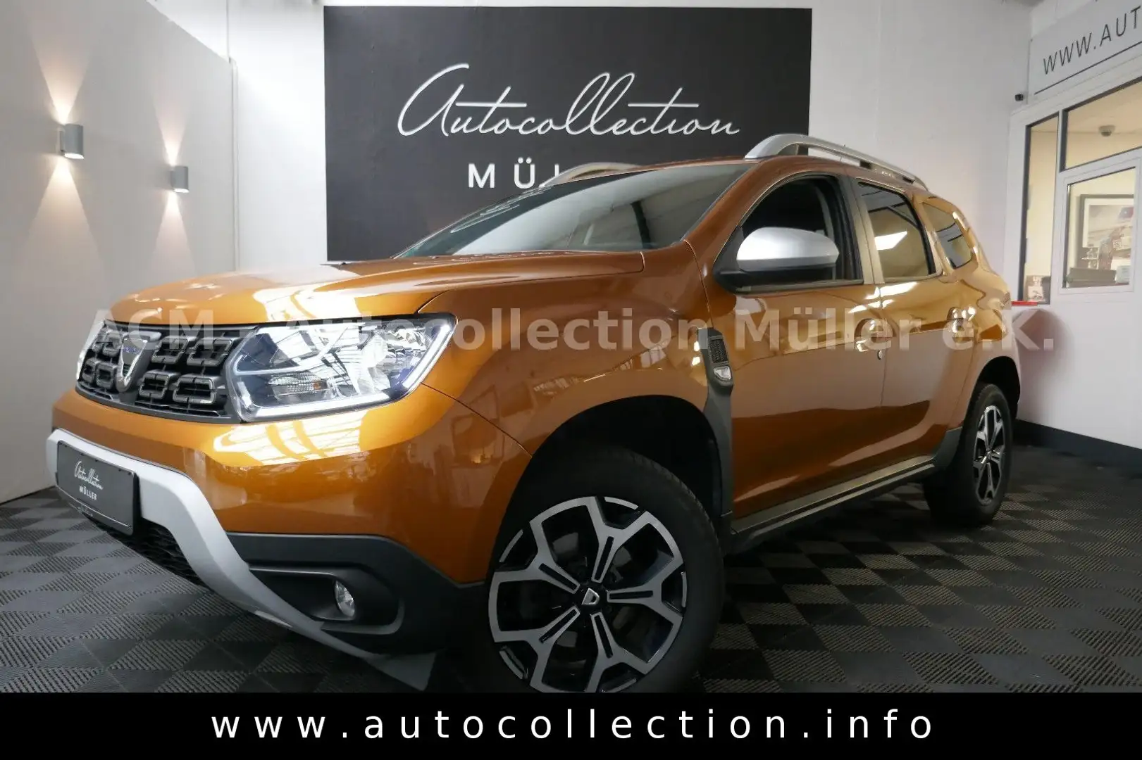 Dacia Duster *1.Hand*PDC*Klima*Allwetter*Alu*Radio*FSE* Orange - 1