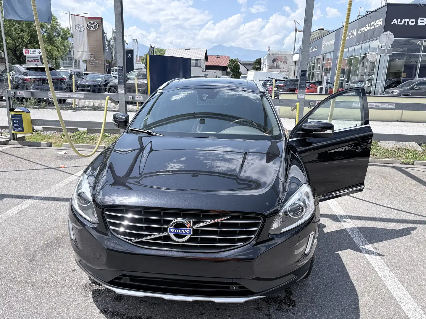 Volvo XC60 D4 Summum - 1