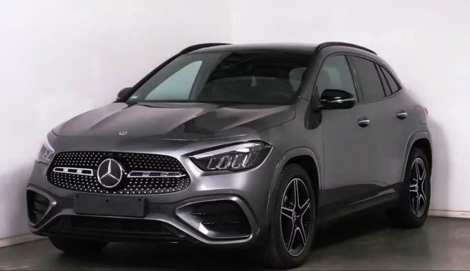 Mercedes-Benz GLA 200 GLA 200 d 150cv AMG NIGHT 2024 tetto apribile Grigio - 1