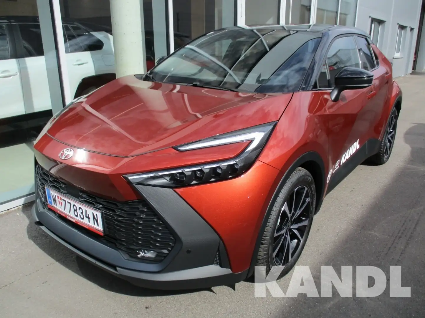 Toyota C-HR 1.8 Hybrid E-CVT Active Drive ACC+LED+Navi Orange - 1