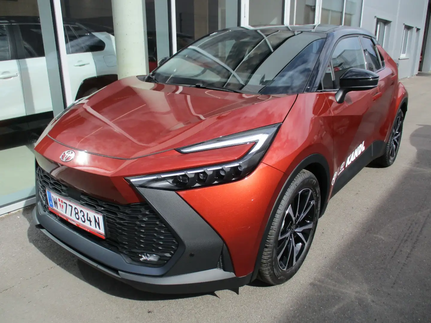 Toyota C-HR 1.8 Hybrid E-CVT Active Drive ACC+LED+Navi Orange - 2