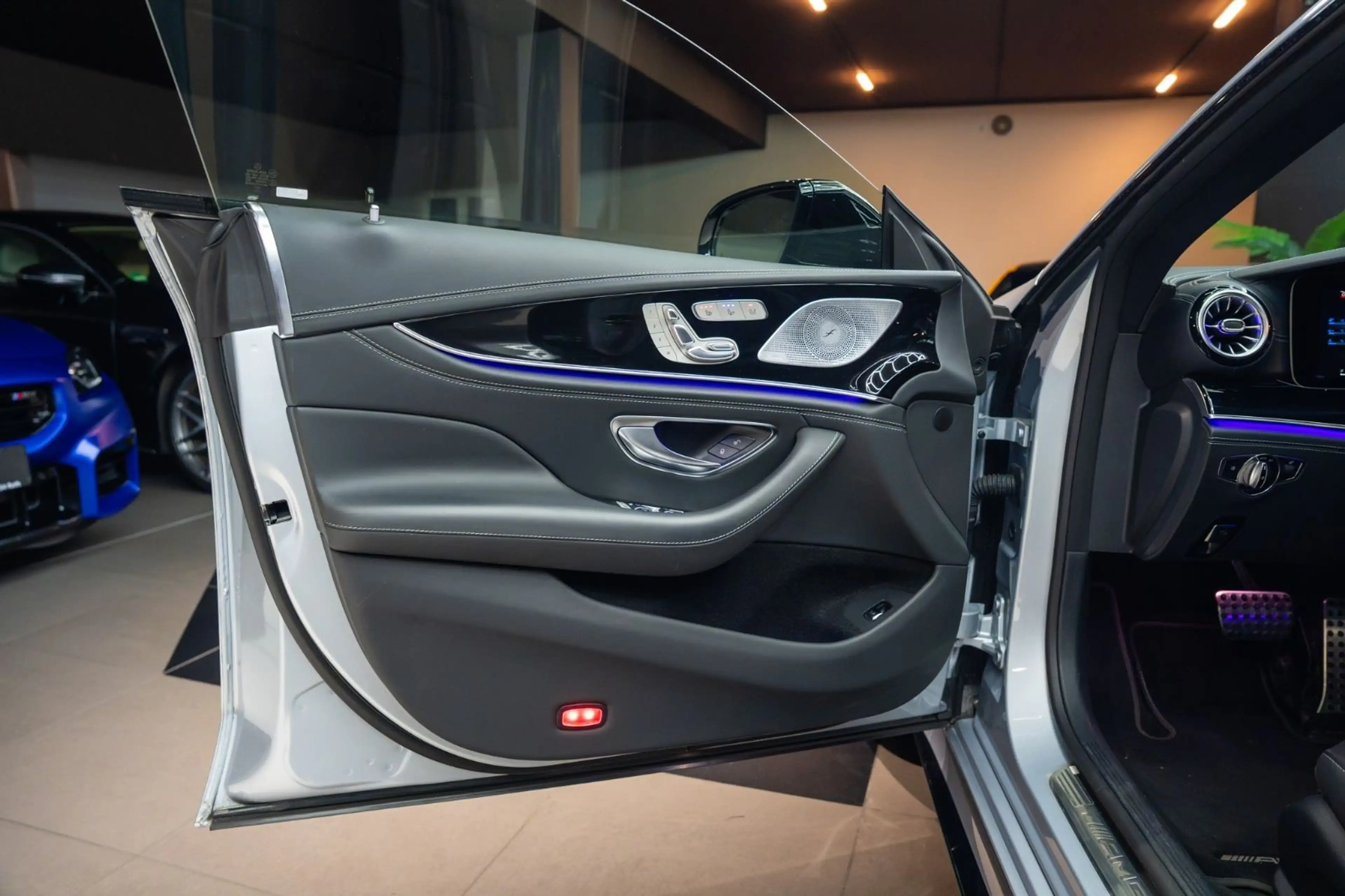 Mercedes-Benz AMG GT 4-trg. 63 S 4Matic+*360*PANO*HU*MEMORY* — photo 11
