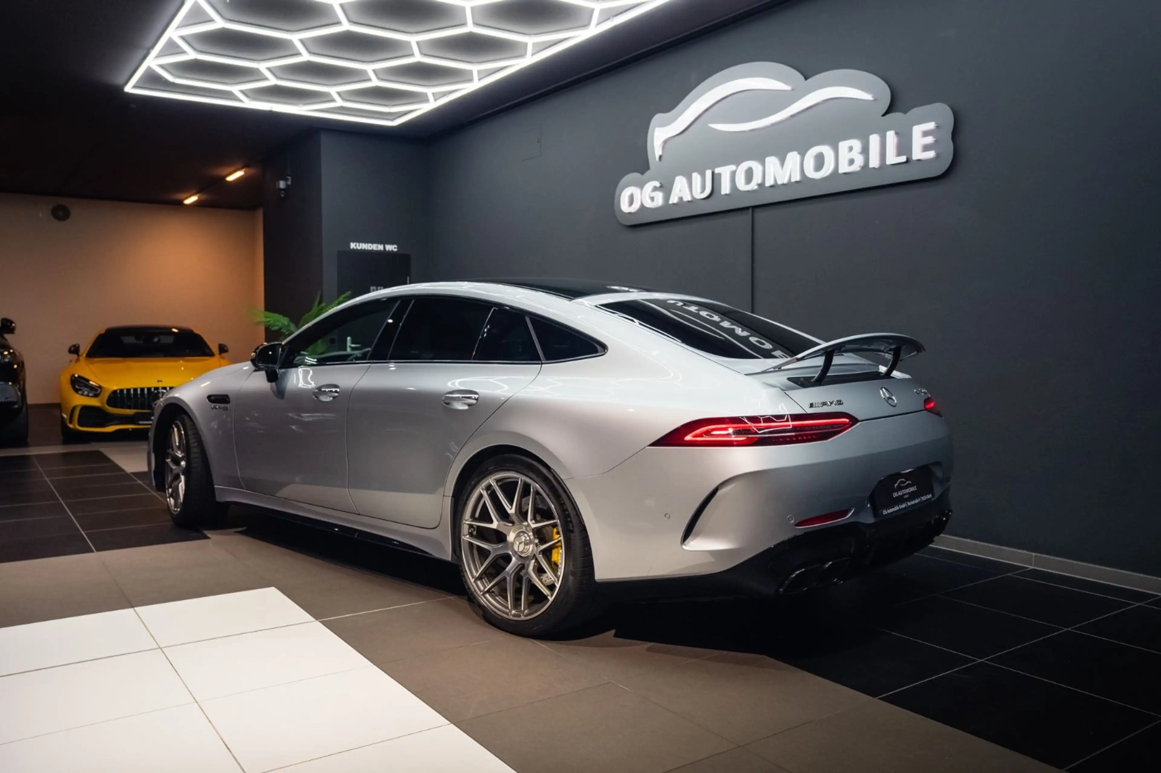 Mercedes-Benz AMG GT 4-trg. 63 S 4Matic+*360*PANO*HU*MEMORY* — photo 3