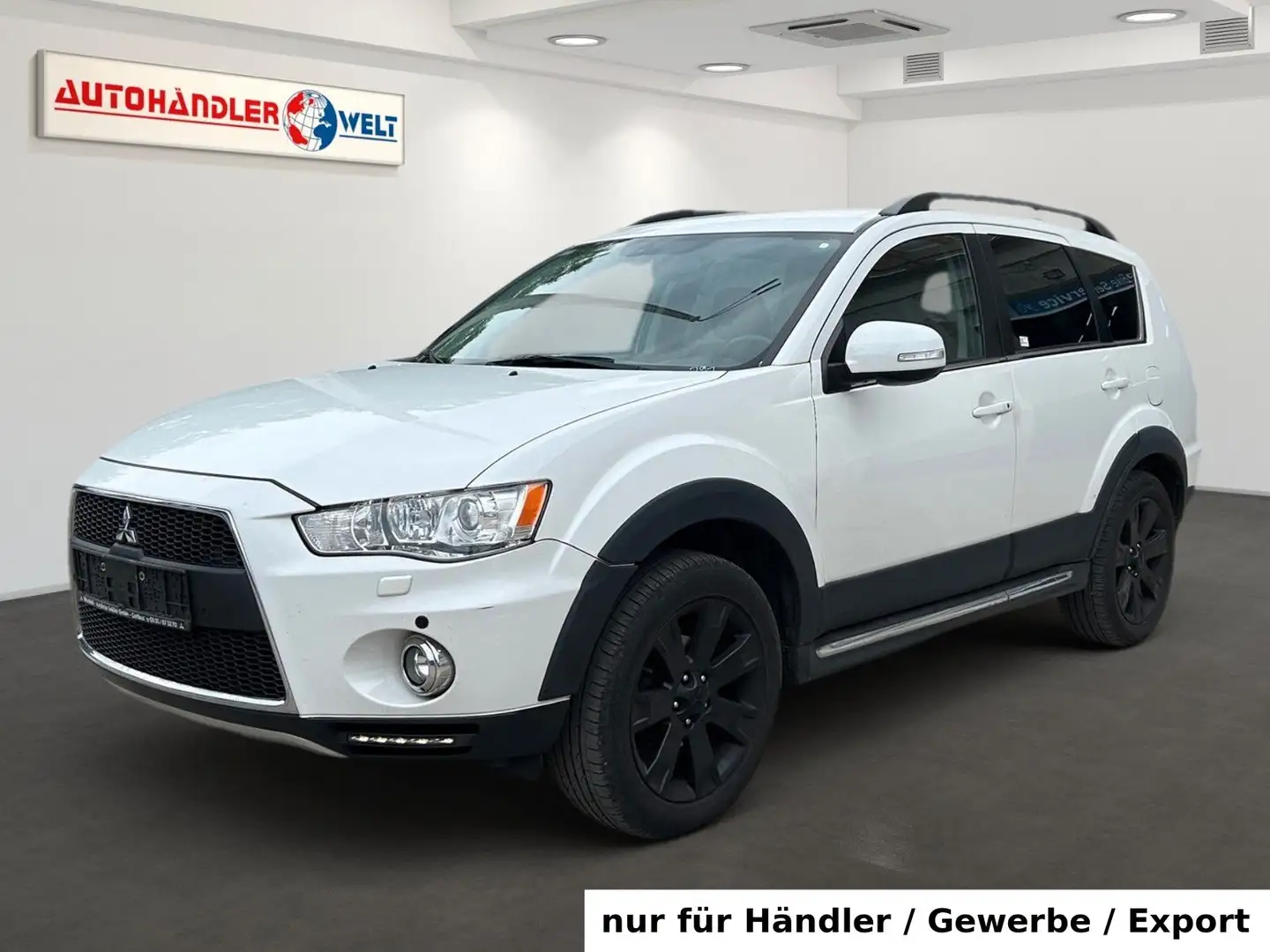 Mitsubishi Outlander 2.2 DI-D 4x4 Automatik AAC Xenon SHZ N Білий - 1