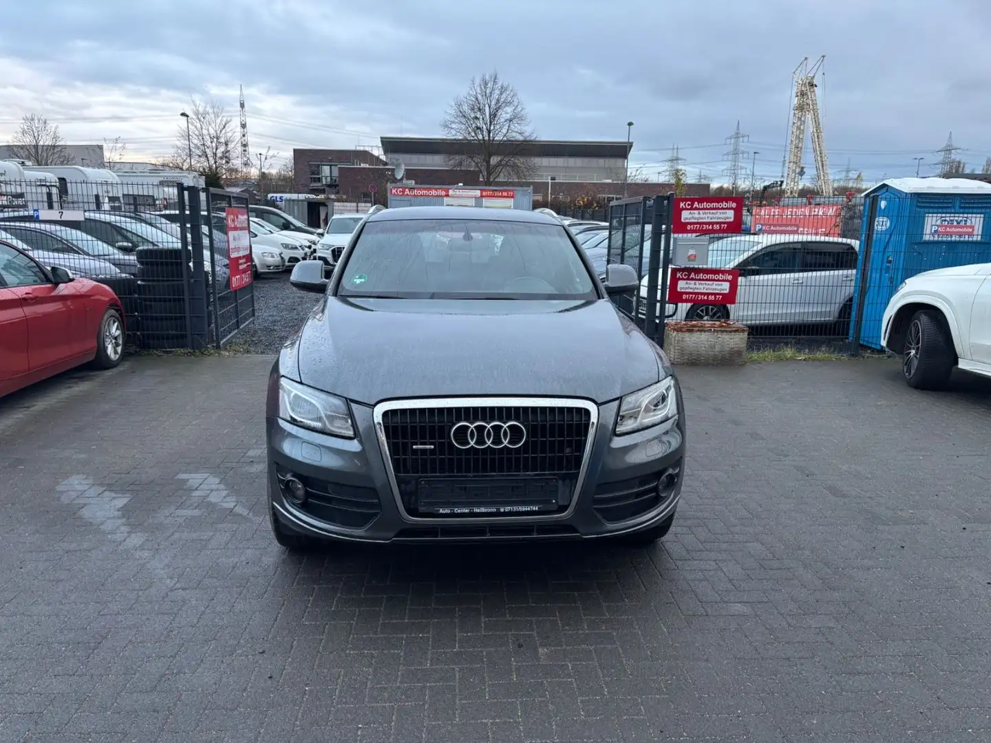 Audi Q5 3.0 TDI 176 kW quattro*S-LINE* Grau - 2