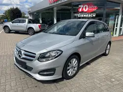 Mercedes-Benz B 180 Style Automatik/AHK/Allwetterreifen silber