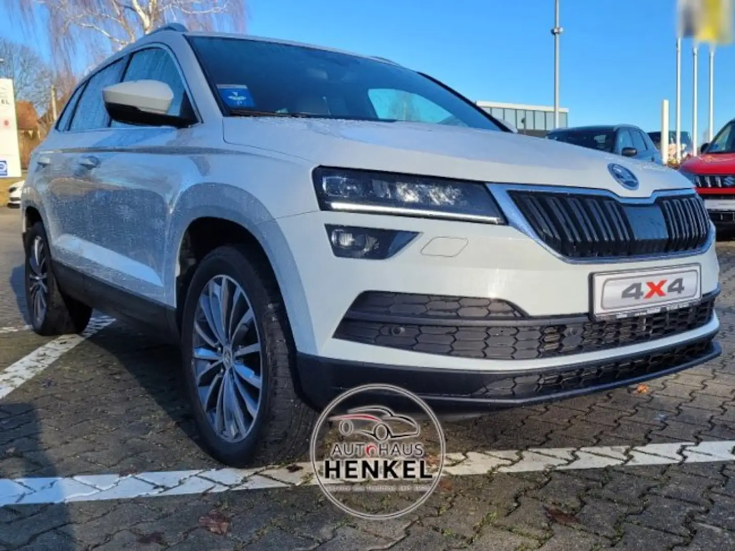 Skoda Karoq 2.0 TDI SCR 4x4 DSG Style *** Navi/AHK/uvm. *** Blanc - 2