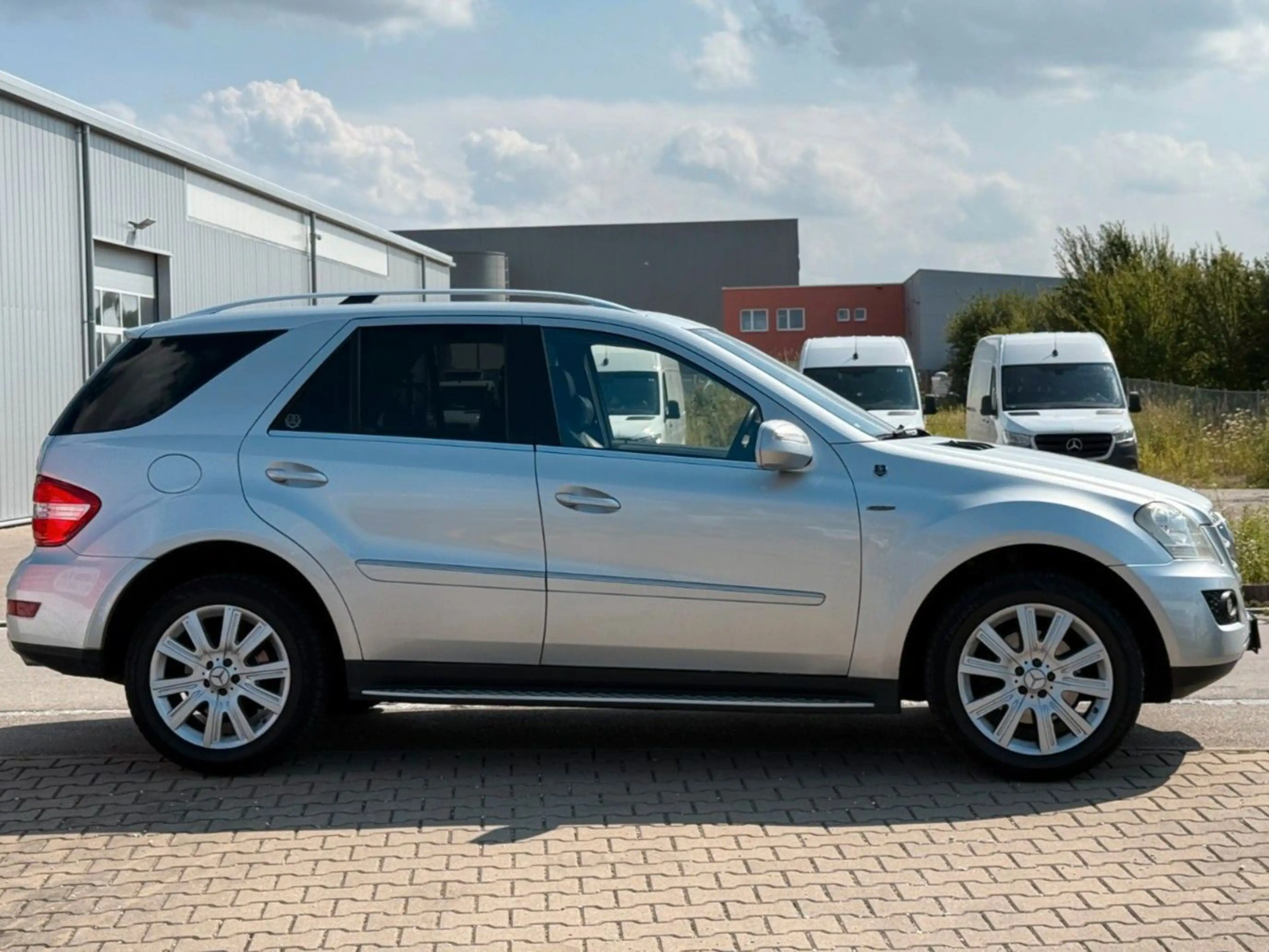 Mercedes-Benz ML 350 ML ML 350 CDI*AUTOMATIK*S-DACH* — photo 5