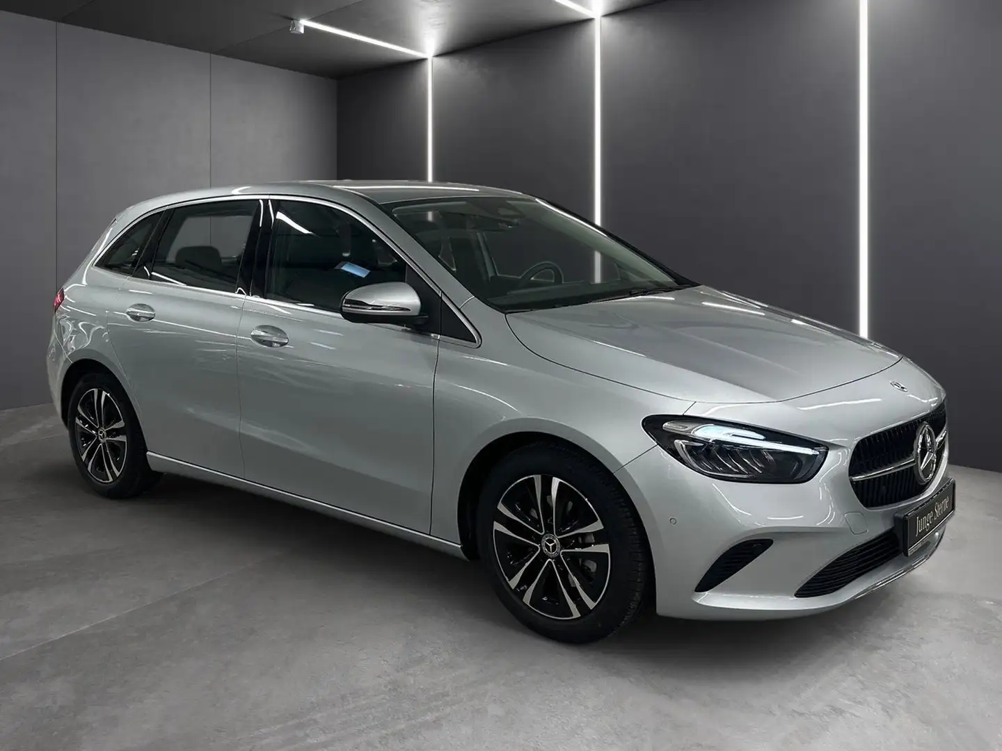 Mercedes-Benz B 180 Progressive *LED*Kamera*CarPlay*Easy-Pack* Argent - 2