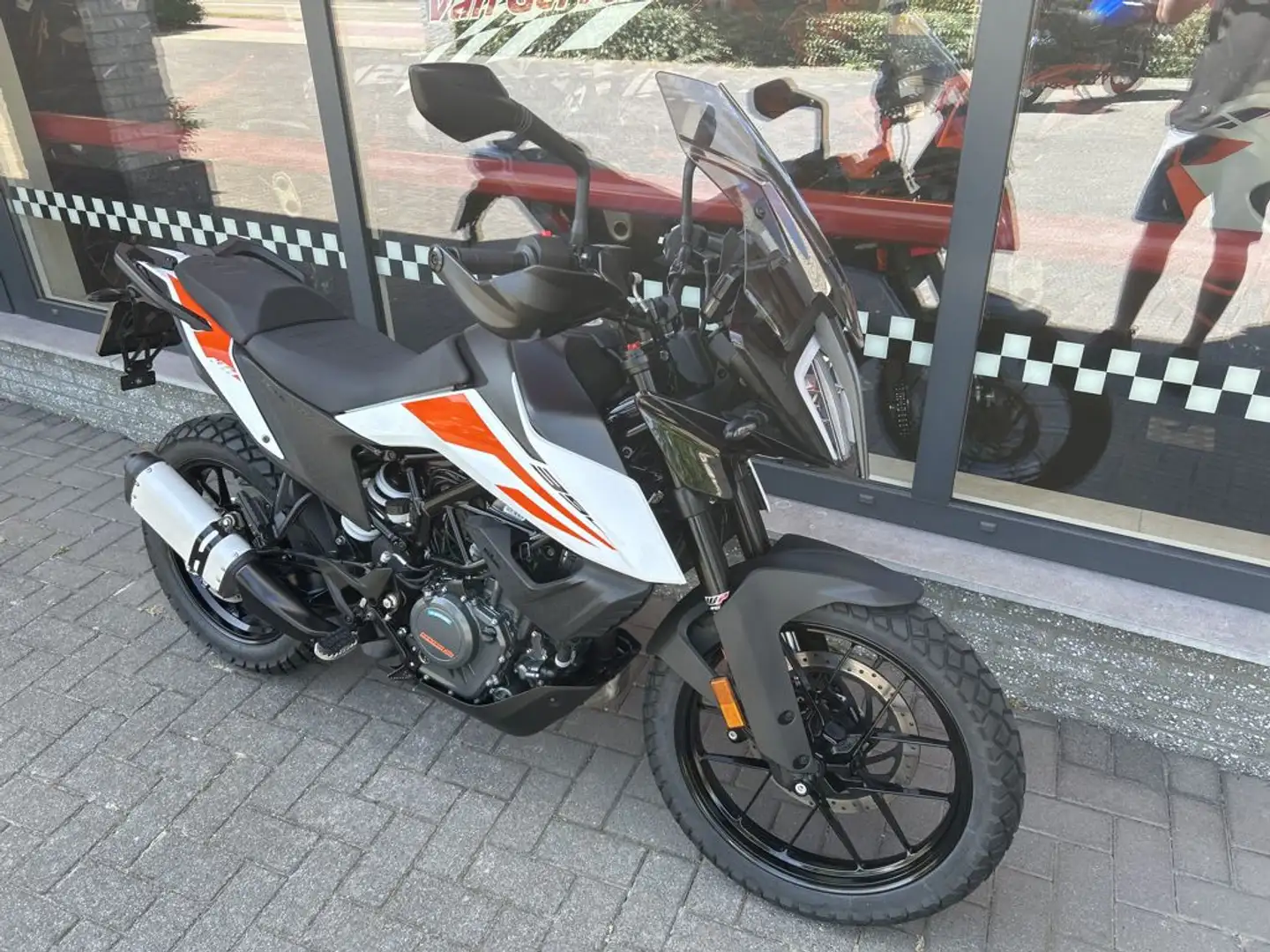 KTM 390 Adventure - 2