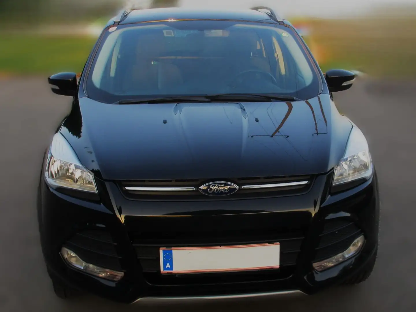 Ford Kuga Kuga 2,0 TDCi Trend 4x4 Schwarz - 1