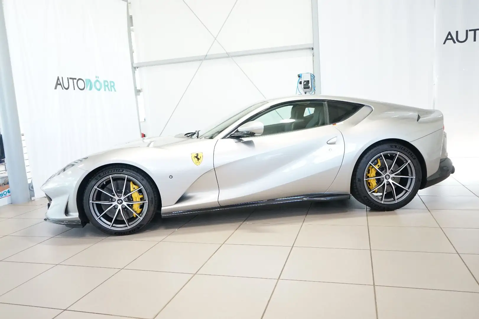 Ferrari 812 Superfast Atelier Karbon+Lift+Beifahrerdispl Grau - 2