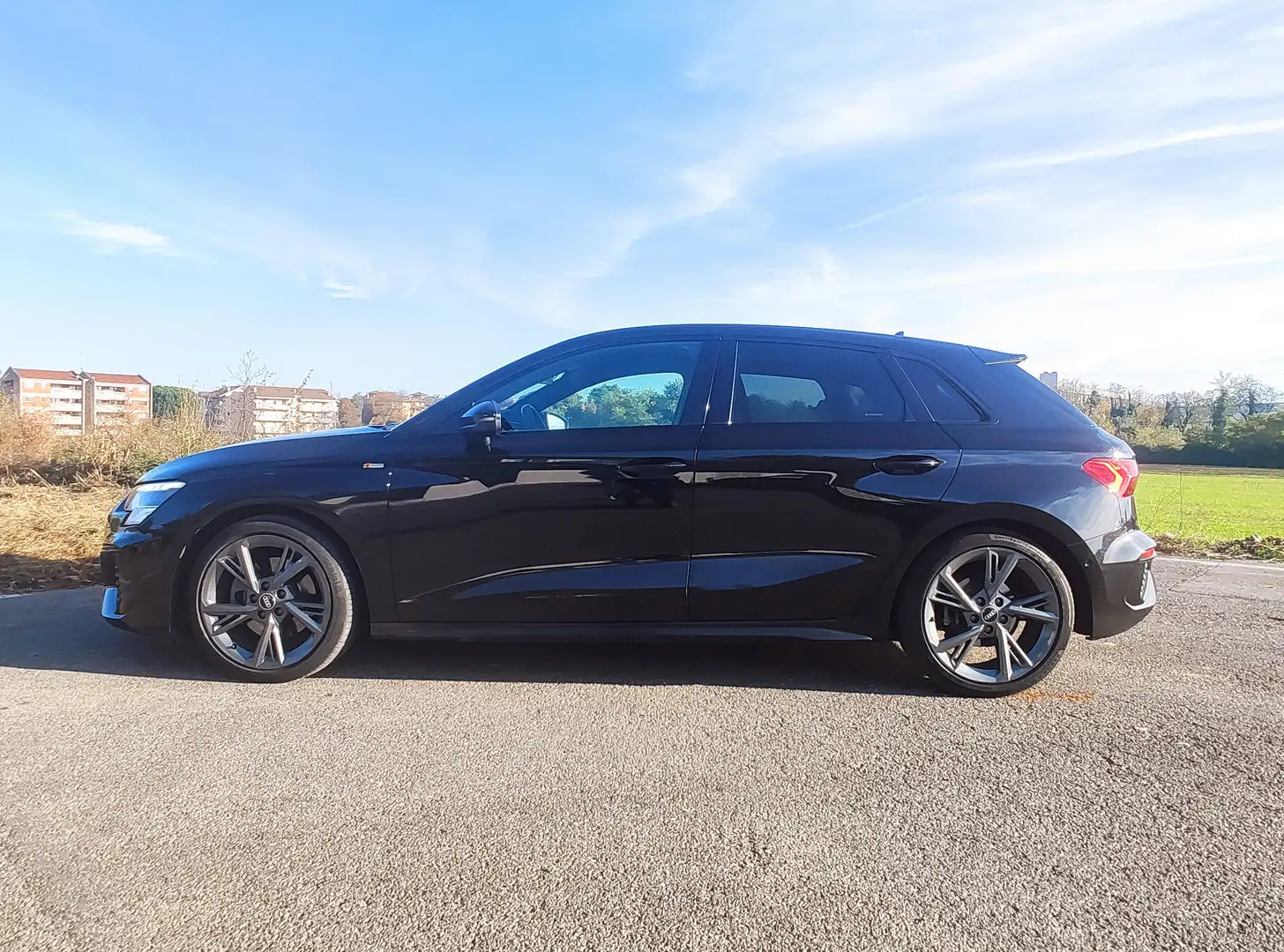 Audi A3 A3 Spbck. 35 1.5 tfsi mhev S line s-tronic! Noir - 2