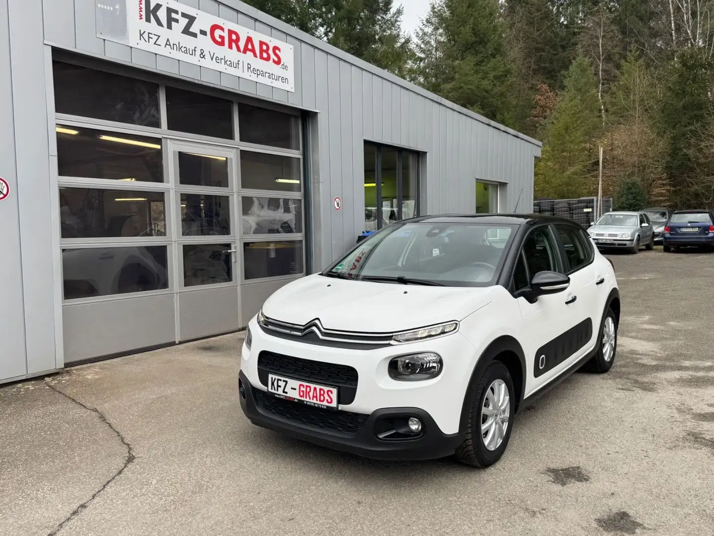 Citroen C3 Shine 1.2 PureTech Rückfahrkamera Weiß - 1