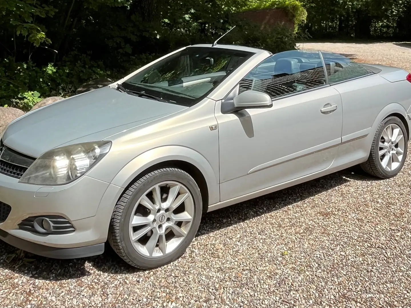 Opel Astra Astra Twin Top 1.6 Cosmo Beige - 1