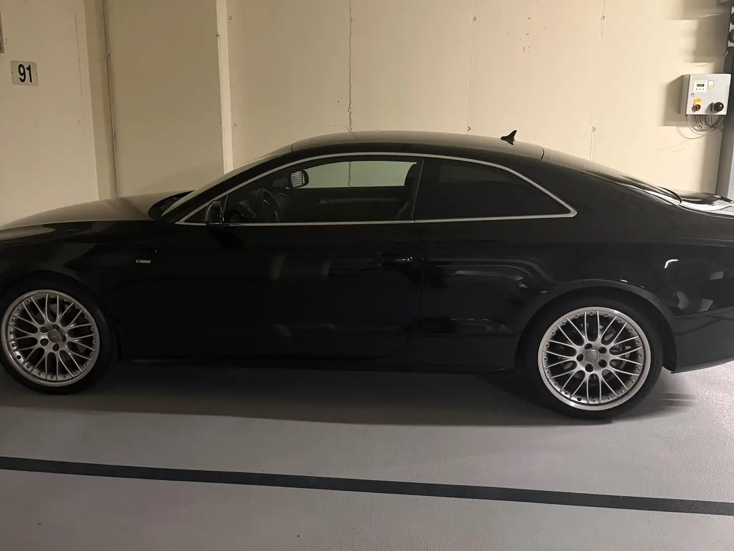 Audi A5 A5 Coupé 2,0 T FSI Schwarz - 1