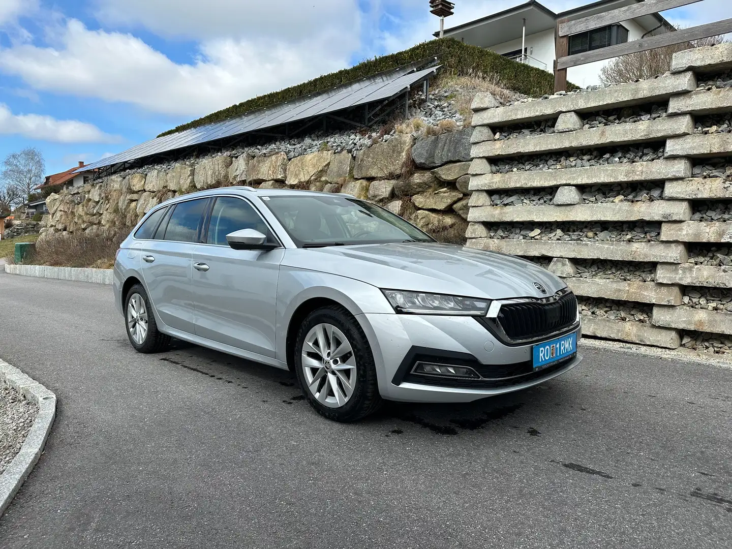 Skoda Octavia Style 4x4 Schwarz - 1