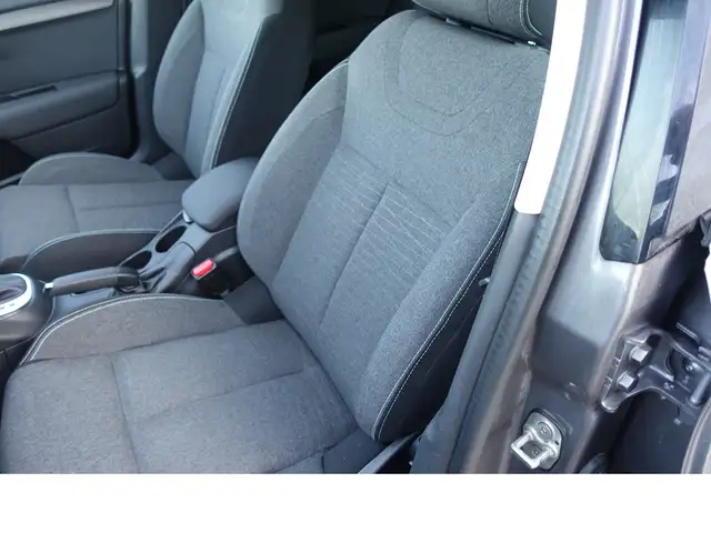 Citroen C4 view 8