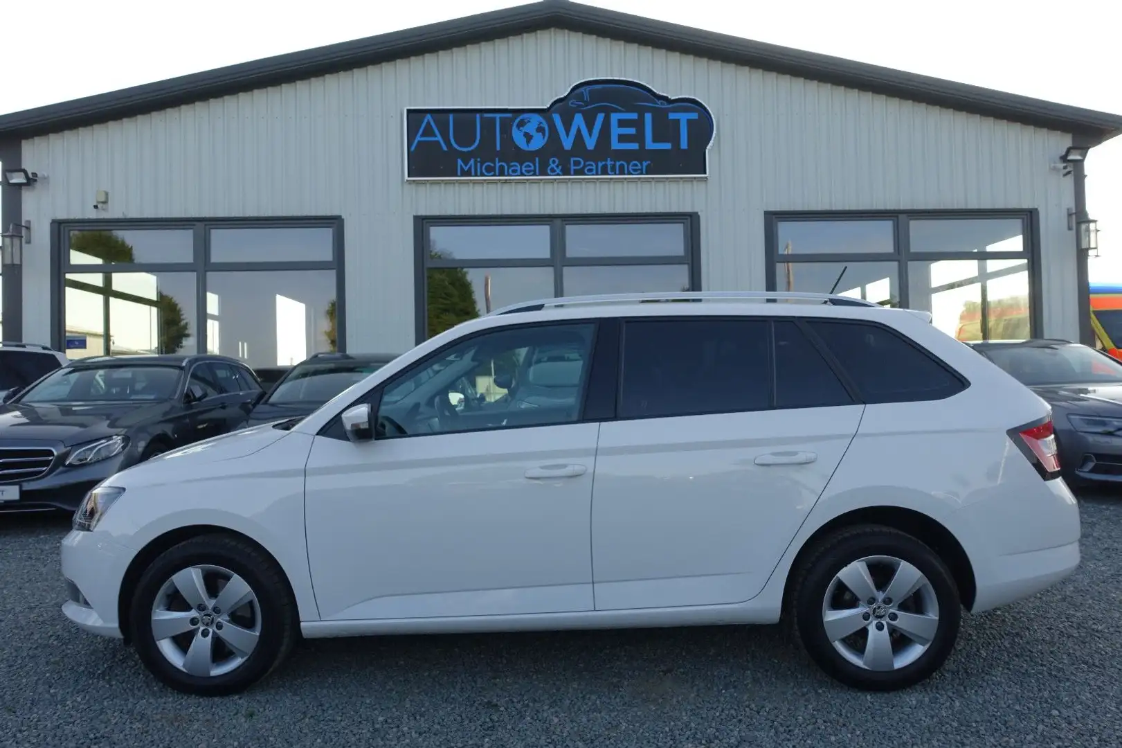Skoda Fabia Kombi 1.2TSI DSG KLIMAAUT SITZH APP TÜVNeu Wit - 1