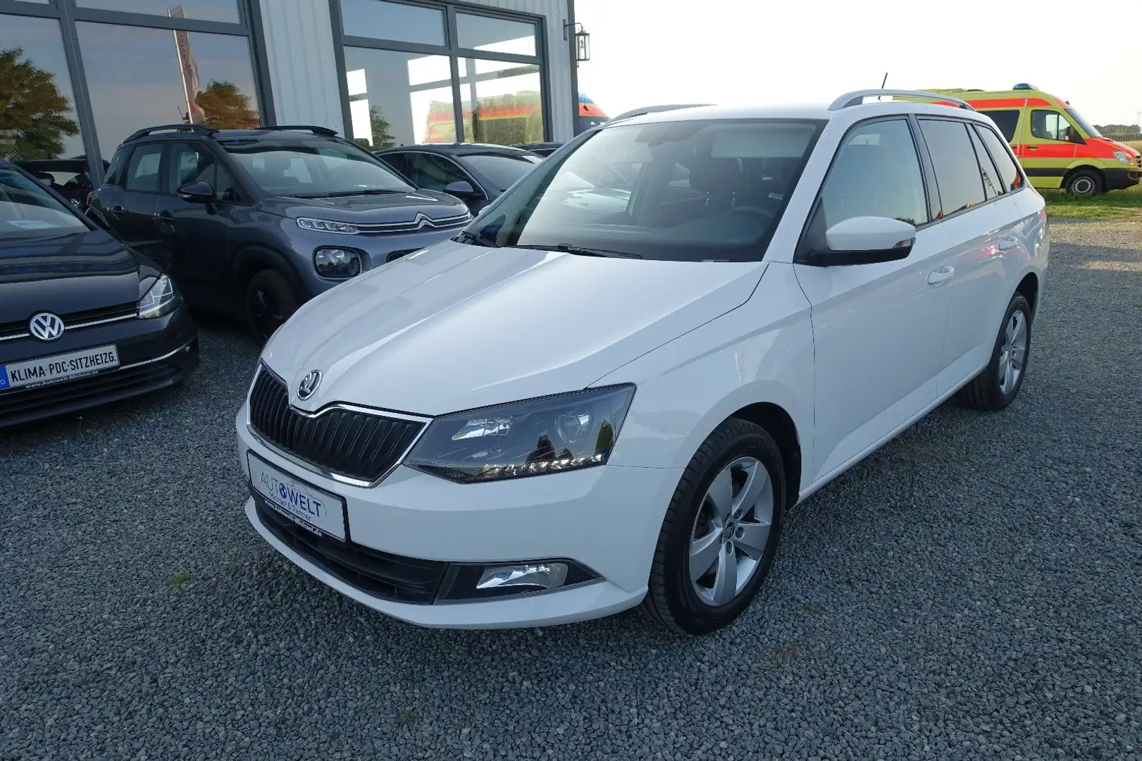 Skoda Fabia Kombi 1.2TSI DSG KLIMAAUT SITZH APP TÜVNeu Wit - 2