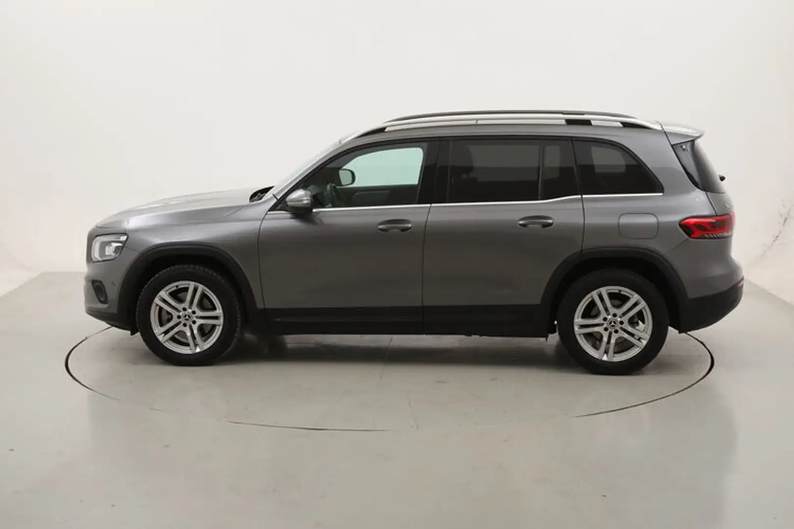 Mercedes-Benz GLB 200 200 d Business Extra Auto 2.0 Diesel 150CV Grau - 2