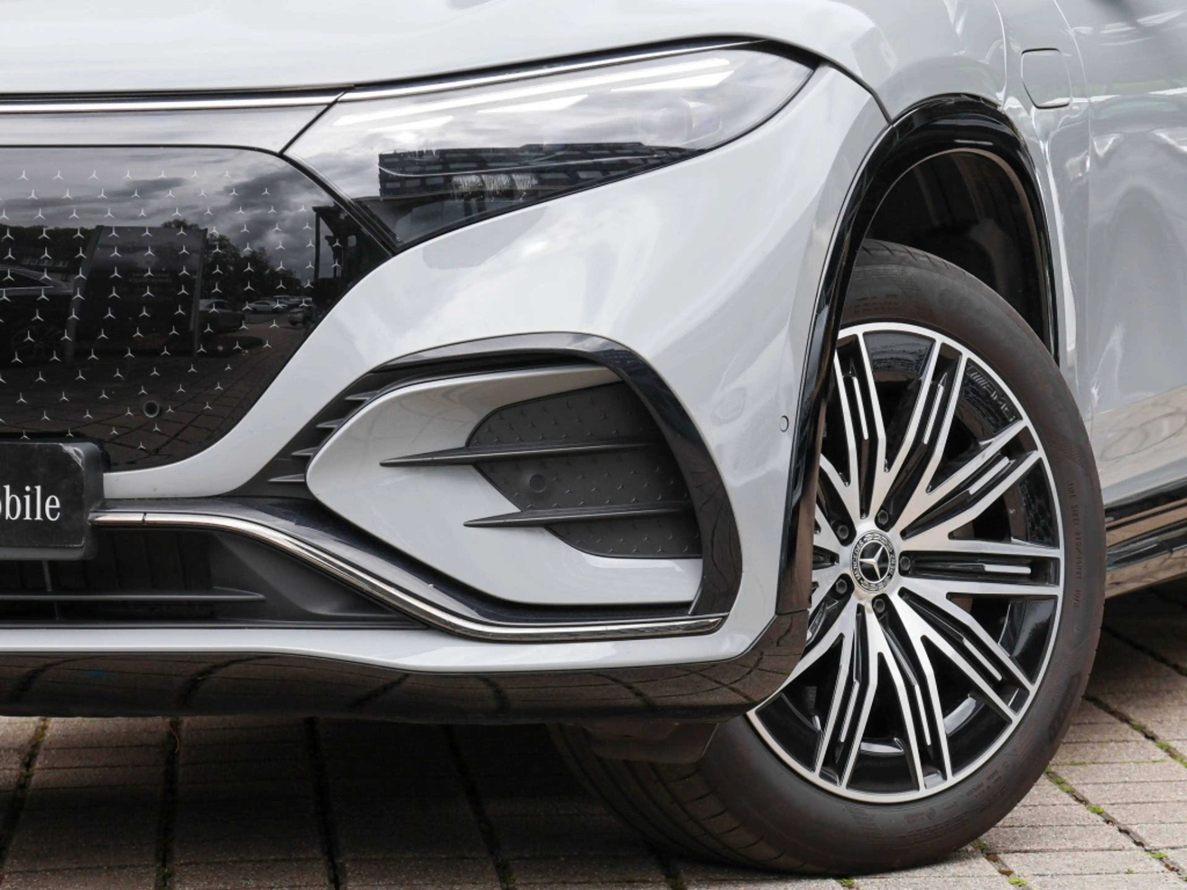 Mercedes-Benz EQS SUV EQS 580 4M SUV AMG-Sport/Pano/Hyper/Airm/HAL/HUD — photo 6