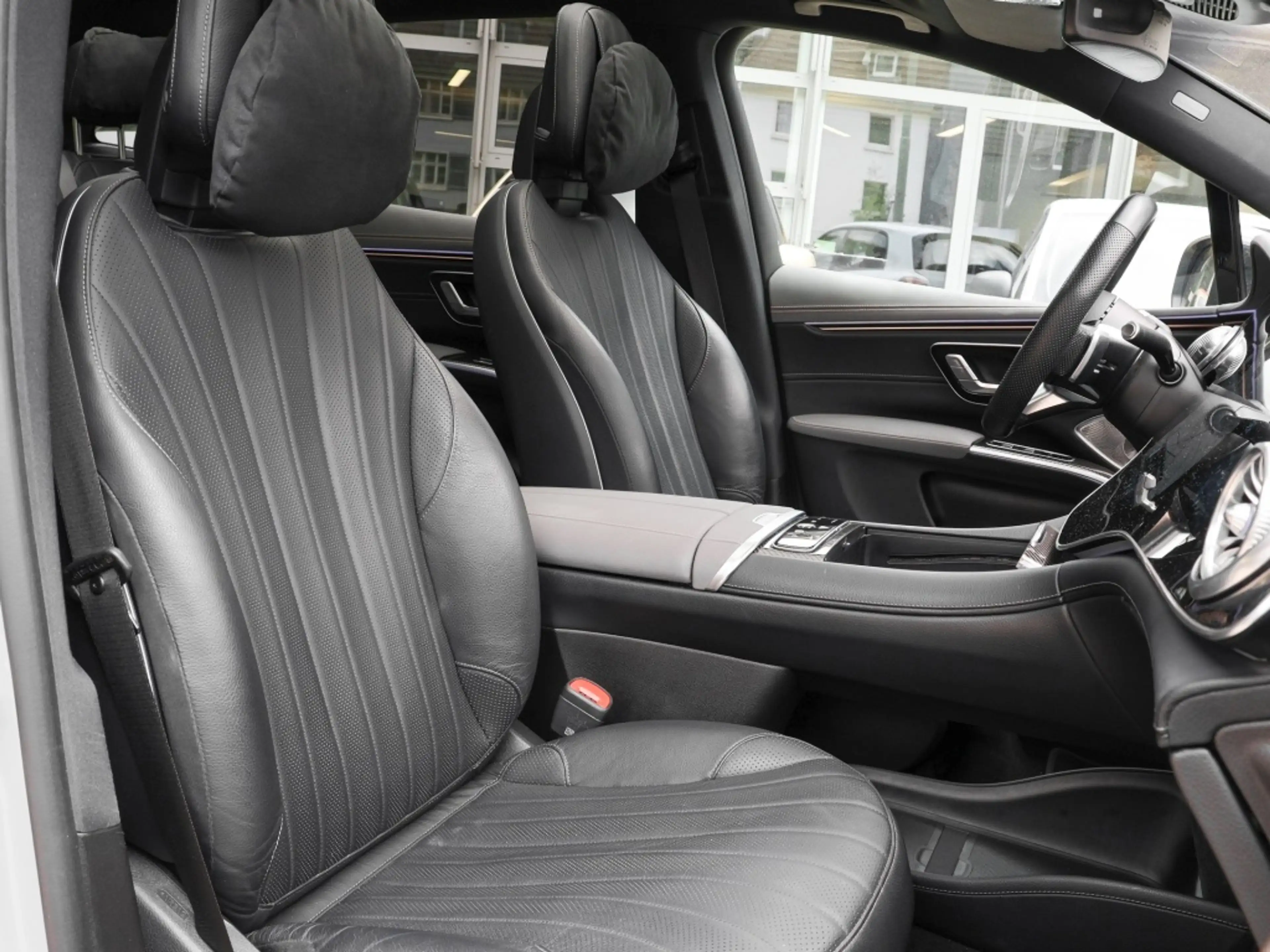 Mercedes-Benz EQS SUV EQS 580 4M SUV AMG-Sport/Pano/Hyper/Airm/HAL/HUD — photo 5