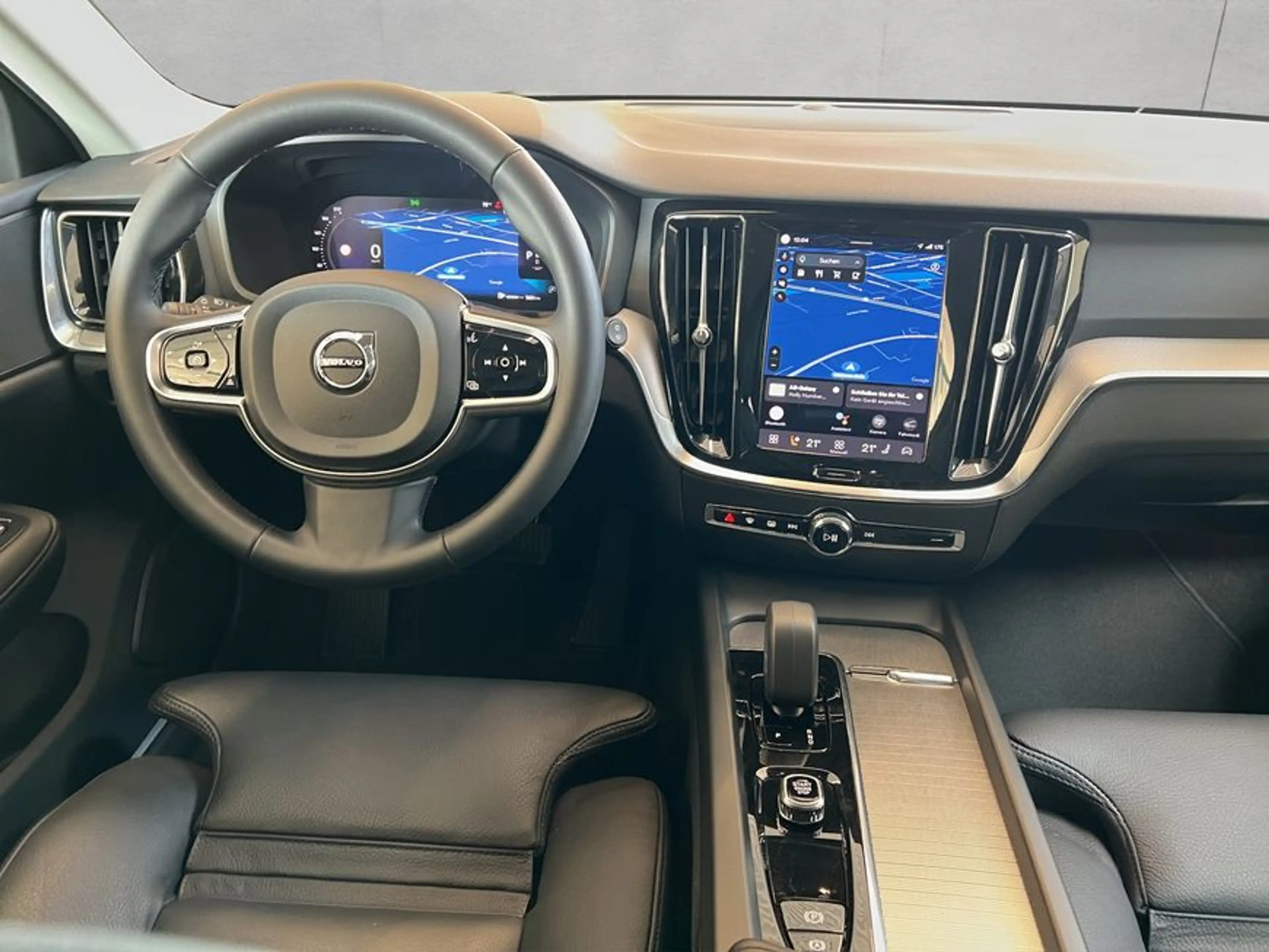 Volvo V60 Cross Country V60 Cross Country B4 D AWD Plus — photo 13
