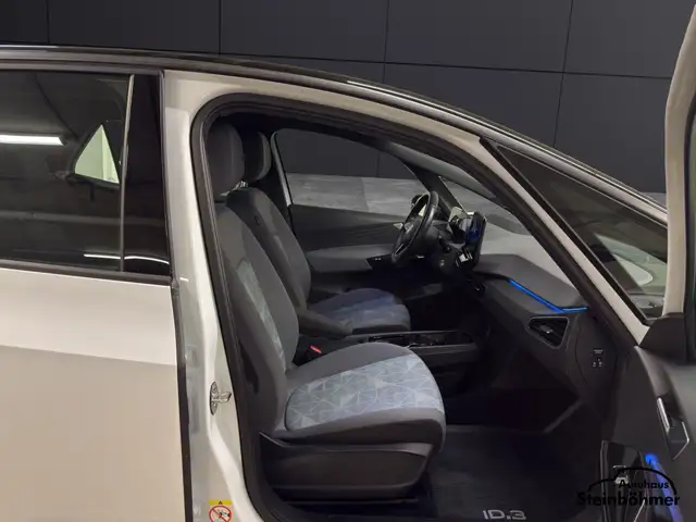 Volkswagen Id.3 view 13