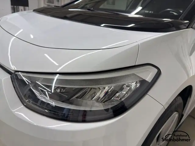Volkswagen Id.3 view 11