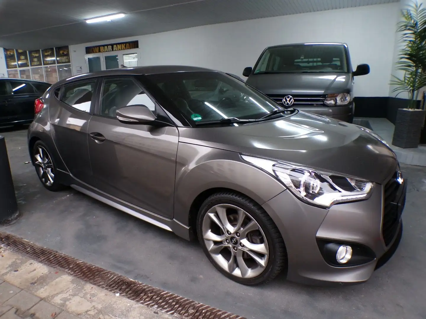Hyundai VELOSTER Premium/1HAND/Klima/SHZ/Navi/Leder Grau - 1