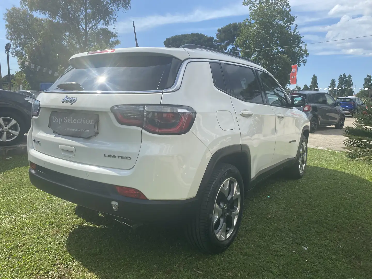 Jeep Compass 2.0 mjt Limited Navi 4wd 140cv AUTOMATICA Blanco - 1