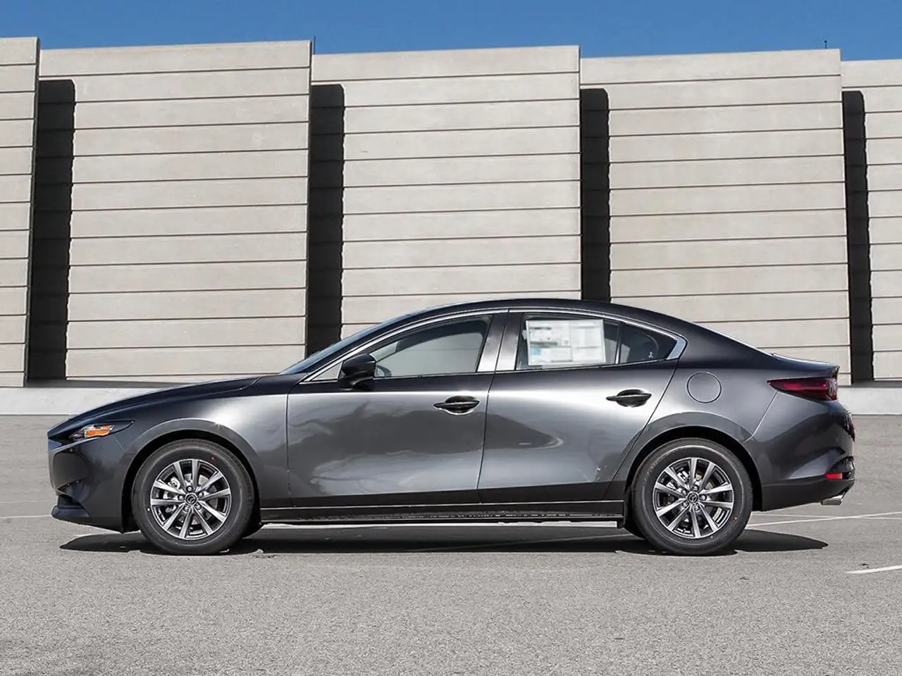 Mazda 3 снимка Mazda 3
